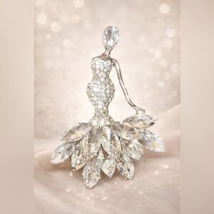 Crystal Lady Princess Brooch Pin - Decorative Bag Charm